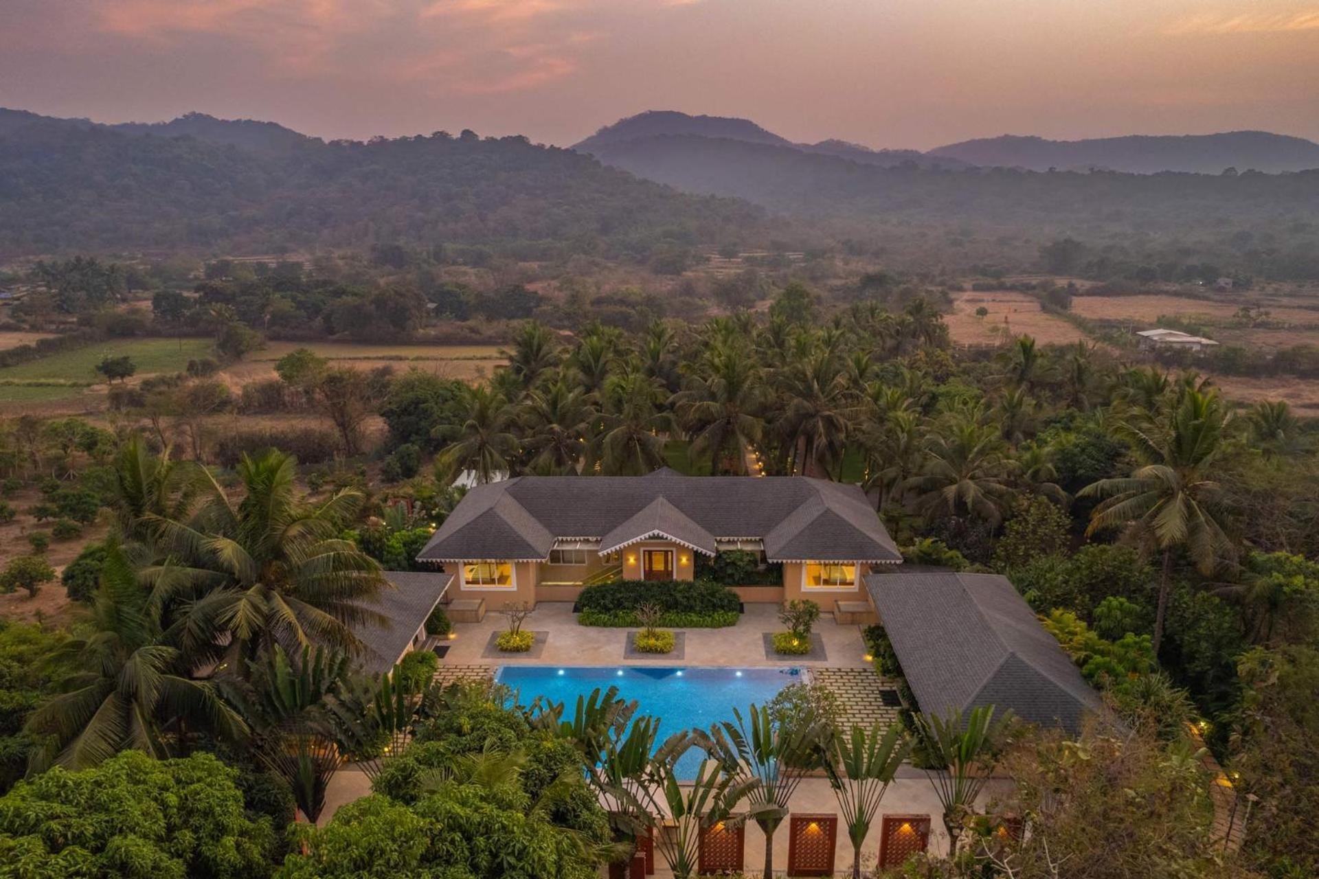 Stayvista At Amara Villa Luxury Collection With Private Pool & Gazebo Алибаг Экстерьер фото